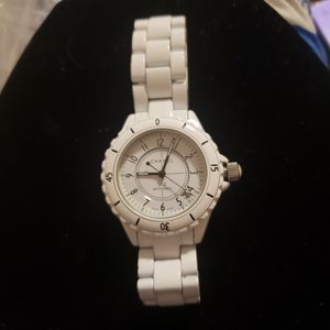 White Chanel watch j12 GZ58096